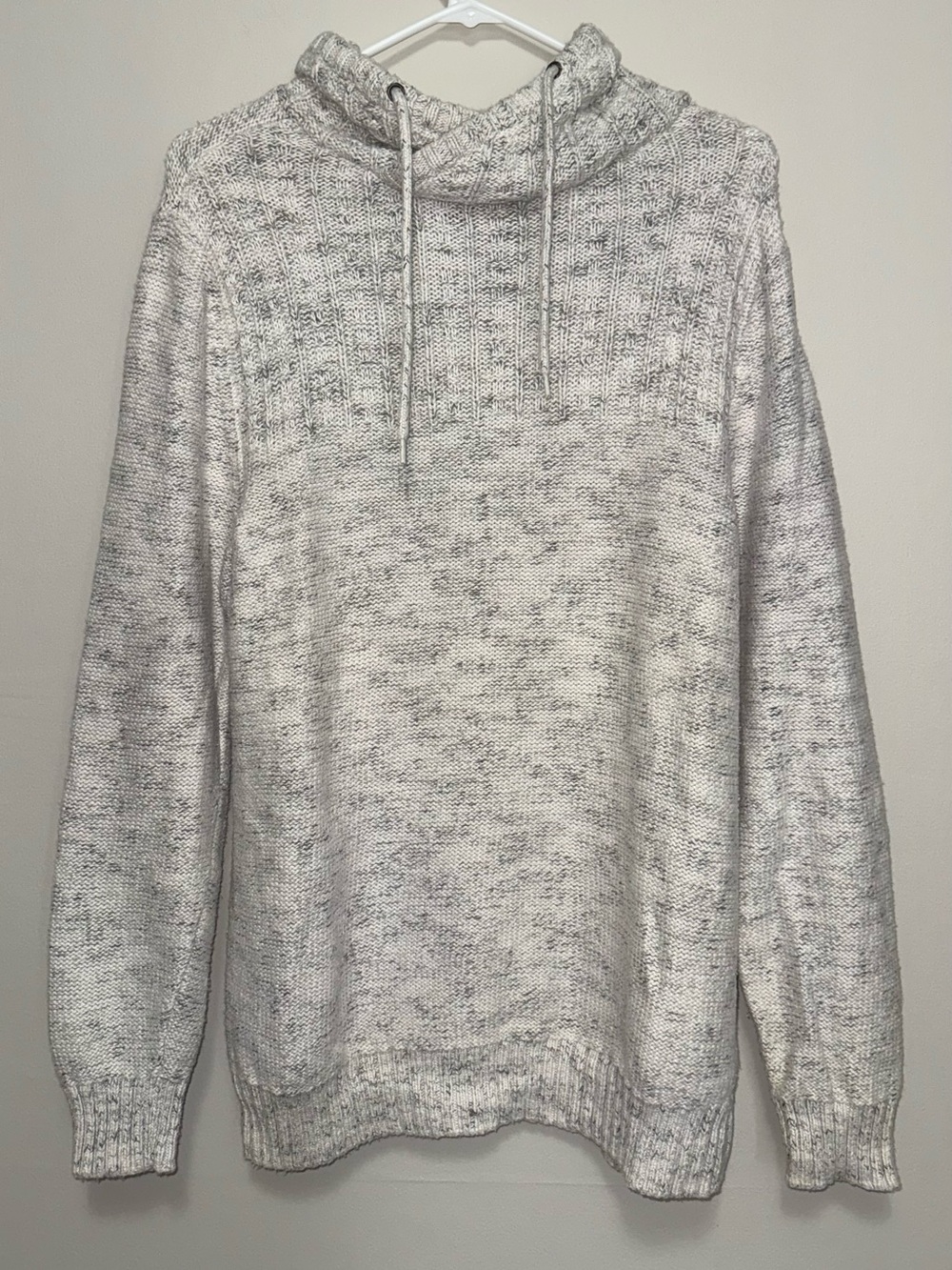 Men's Cream Marled Loose Neck Pullover Sweater
